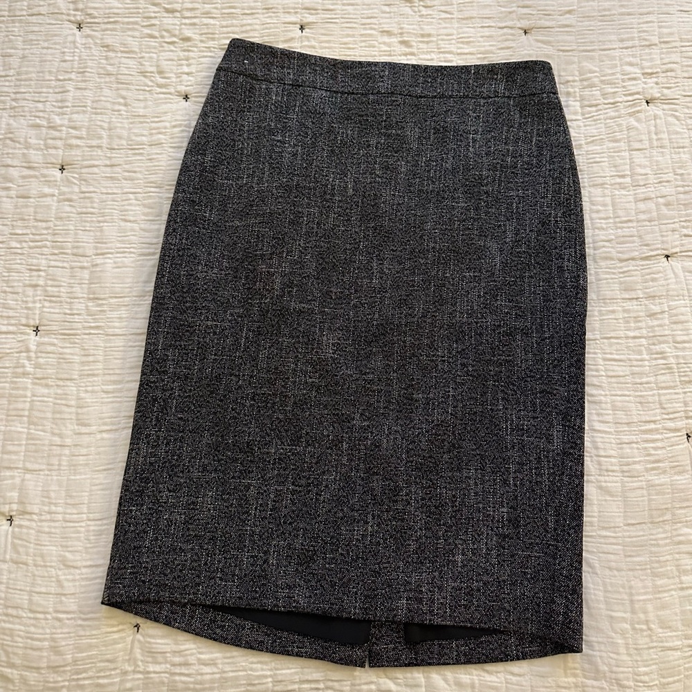 Ann Taylor Gray Pencil Skirt - Size 8